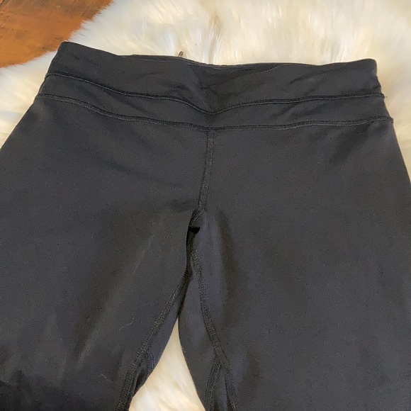 Lululemon Capri legging size 6 - Picture 4 of 4
